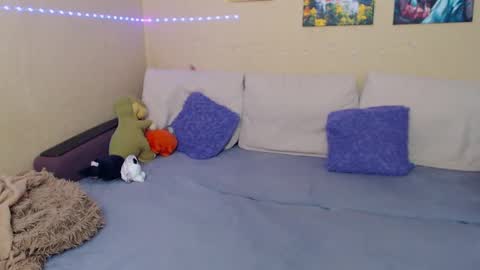 Jul online show from 02/08/25, 06:54