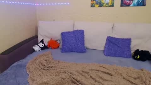 Jul online show from 02/19/25, 06:10