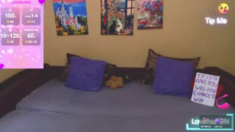 Snapshot of juliasane_ chatting on 06/08/26, 01:55 Jul online show from 06/08/26, 01:55