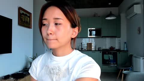 julia online show from 12/07/24, 08:00