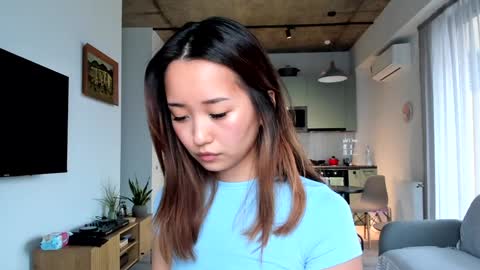 julia online show from 01/07/25, 07:10