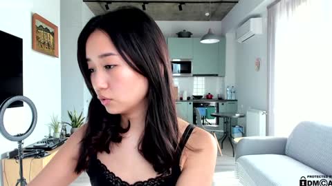 julia online show from 01/17/25, 10:00