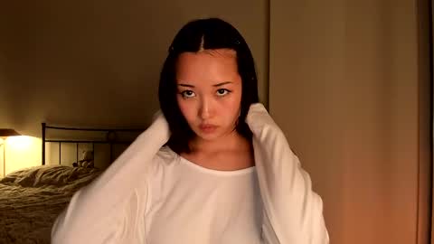 julia online show from 02/20/25, 08:36