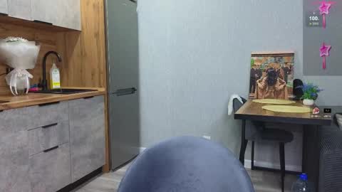 julidropp online show from 01/15/25, 09:30