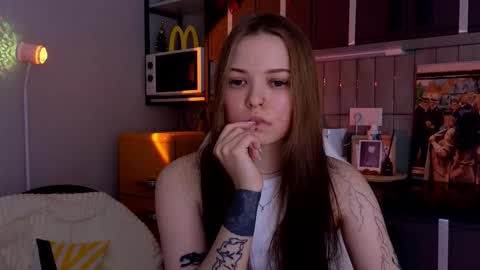 julidropp online show from 12/18/25, 06:14