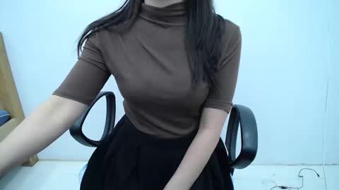 julie9x online show from 11/21/25, 07:34