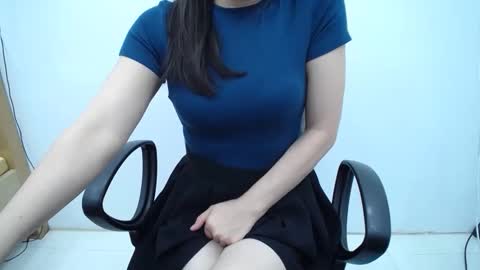 julie9x online show from 05/04/26, 10:39