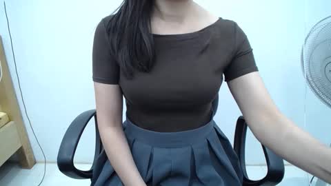 julie9x online show from 05/28/26, 10:51