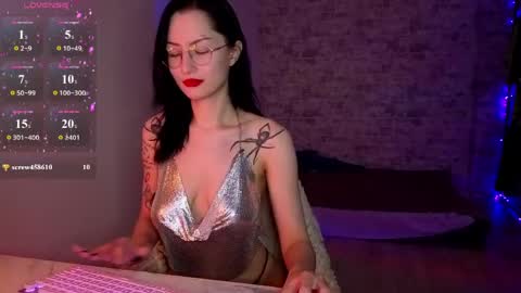 Snapshot of julie__rayls chatting on 05/10/26, 07:19 see u next time 1700 UTC 0 3 online show from 05/10/26, 07:19