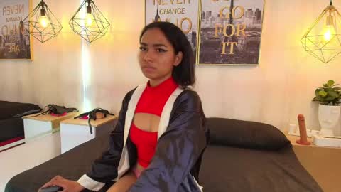 julie coper online show from 10/06/25, 12:46