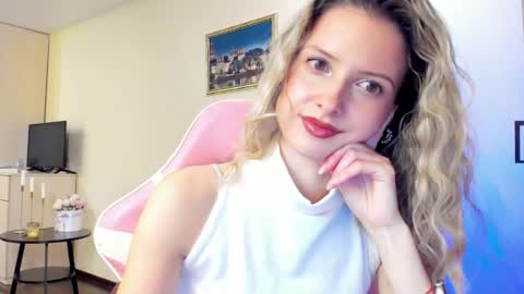 Julie online show from 10/09/25, 02:04