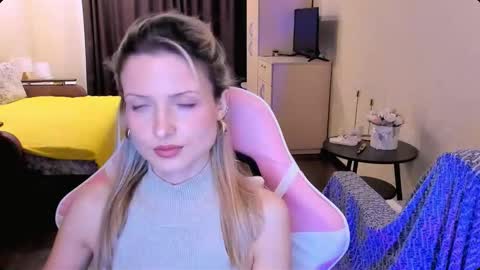 Julie online show from 02/17/26, 03:51