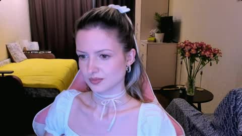 Julie online show from 04/07/26, 03:12