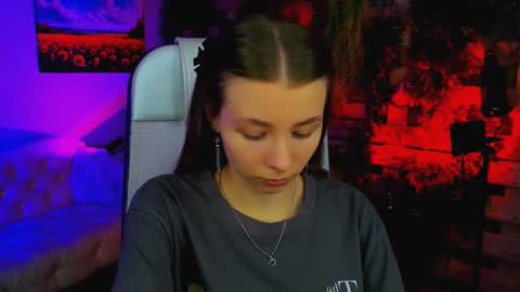 juliedaniel online show from 09/18/25, 04:14