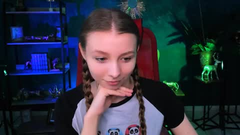 juliedaniel online show from 05/15/26, 04:30