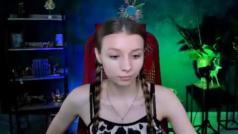 Snapshot of juliedaniel chatting on 06/12/26, 04:33 juliedaniel online show from 06/12/26, 04:33