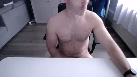 Snapshot of julienneedyou chatting on 01/09/26, 09:56 julienneedyou online show from 01/09/26, 09:56