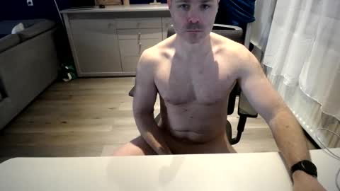 Snapshot of julienneedyou chatting on 04/17/26, 05:43 julienneedyou online show from 04/17/26, 05:43