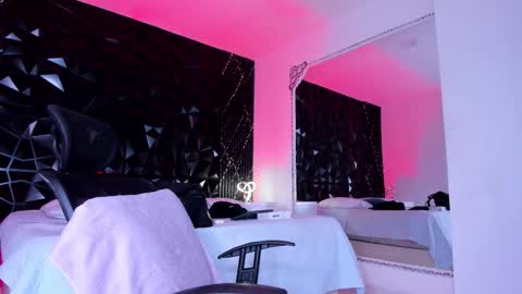 Julien online show from 11/02/25, 12:40