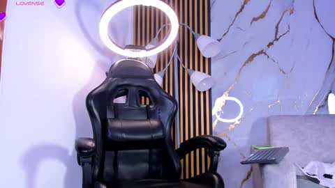 Julien online show from 02/23/26, 09:28