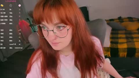 Snapshot of juliet_schoolgirl chatting on 05/12/26, 12:30 Juliet online show from 05/12/26, 12:30