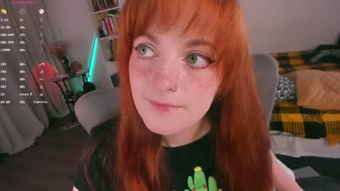 Snapshot of juliet_schoolgirl chatting on 07/10/26, 12:41 Juliet online show from 07/10/26, 12:41