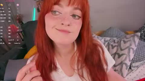 Snapshot of juliet_schoolgirl chatting on 07/26/26, 10:38 Juliet online show from 07/26/26, 10:38