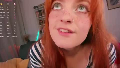Snapshot of juliet_schoolgirl chatting on 08/08/26, 03:47 Juliet online show from 08/08/26, 03:47