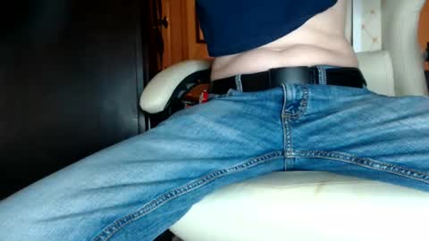 Snapshot of juliet_whiskey_foxtrot chatting on 10/07/25, 12:13 Juliet Whiskey Foxtrot online show from 10/07/25, 12:13