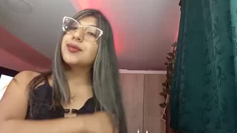 Julieta online show from 05/18/26, 01:45