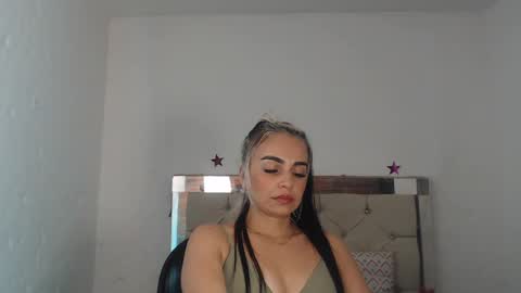 julieta__fox_ online show from 01/14/25, 06:13