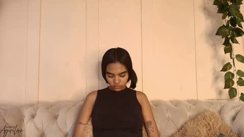 Juli online show from 12/15/25, 06:56