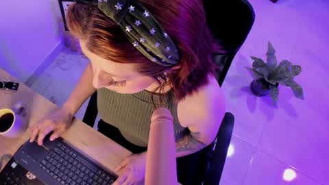 Snapshot of julieta_alves chatting on 04/09/26, 11:04 July online show from 04/09/26, 11:04