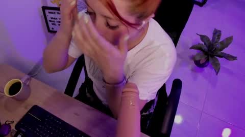 Snapshot of julieta_alves chatting on 05/19/26, 11:00 July online show from 05/19/26, 11:00