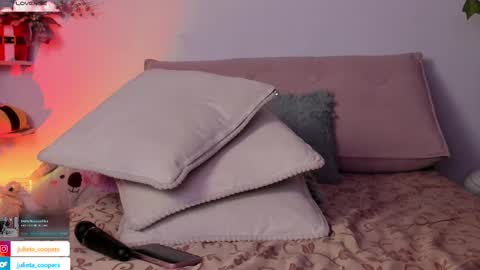 Juli  online show from 02/18/25, 07:21