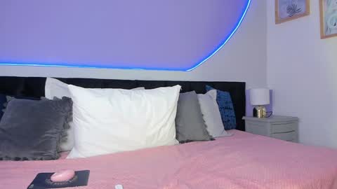 Snapshot of julieta_cortes__ chatting on 02/06/25, 11:54 Julieta online show from 02/06/25, 11:54