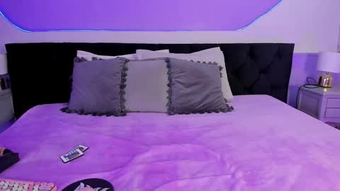 Snapshot of julieta_cortes__ chatting on 09/20/25, 11:55 Julieta online show from 09/20/25, 11:55