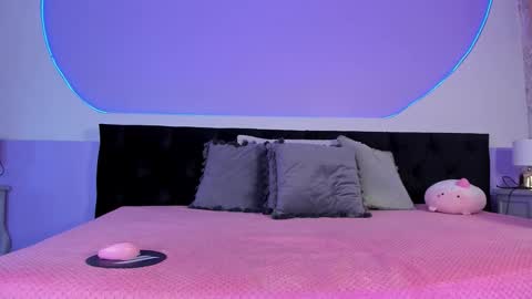 Snapshot of julieta_cortes__ chatting on 10/03/25, 11:51 Julieta online show from 10/03/25, 11:51