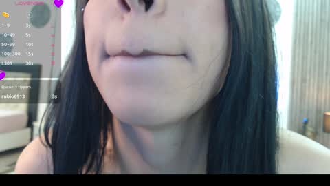 Snapshot of julieta_de_los_angeles chatting on 12/18/24, 12:43 Julieta online show from 12/18/24, 12:43