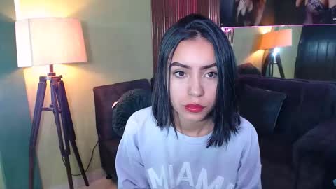 julieta_fn online show from 12/04/25, 02:48