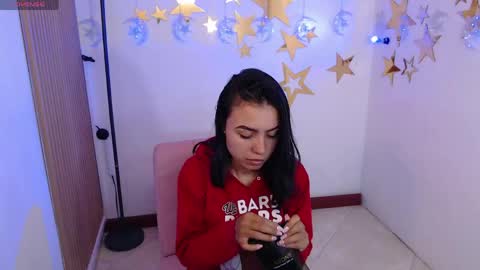 Snapshot of julieta_fn chatting on 05/09/26, 01:27 julieta_fn online show from 05/09/26, 01:27