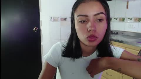 Snapshot of julieta_fn chatting on 06/02/26, 02:41 julieta_fn online show from 06/02/26, 02:41
