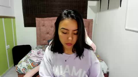 Snapshot of julieta_fn chatting on 06/25/26, 03:16 julieta_fn online show from 06/25/26, 03:16