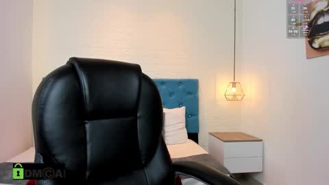 Julieta Mille online show from 09/10/25, 11:43