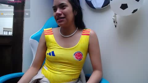 Snapshot of julieta_parker7 chatting on 06/15/26, 07:27 Julieta online show from 06/15/26, 07:27