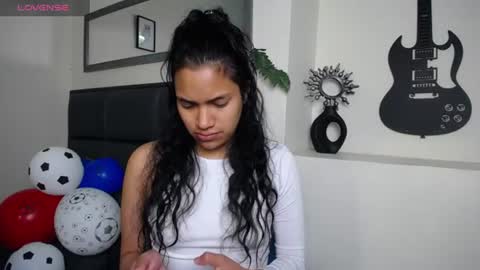 Snapshot of julieta_parker7 chatting on 06/17/26, 01:41 Julieta online show from 06/17/26, 01:41