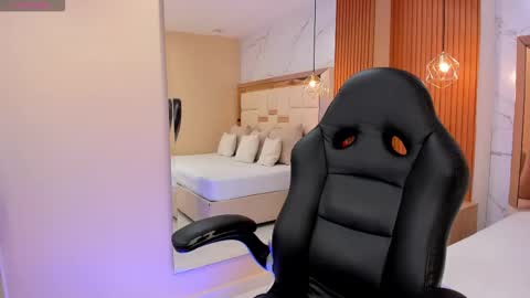     online show from 01/05/26, 10:13