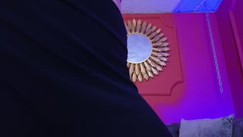  Julieta  online show from 11/21/25, 11:31