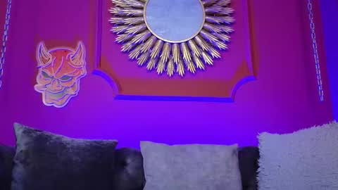  Julieta  online show from 12/02/25, 11:59