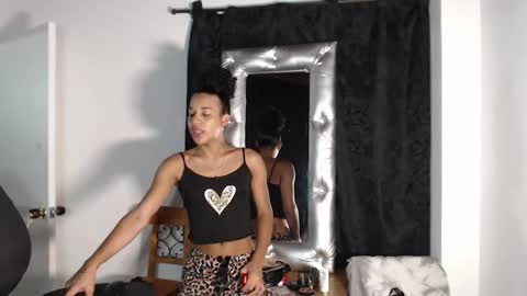 Snapshot of julieta_swet chatting on 10/23/25, 07:29 JULIETA online show from 10/23/25, 07:29